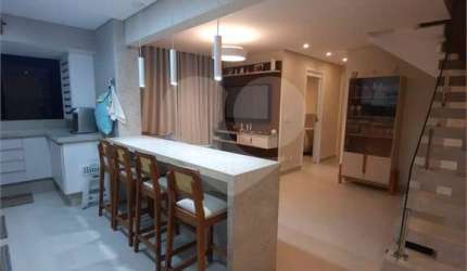 Duplex 144m2 no bairro da Vila Matilde 04 dormitórios com garagem.