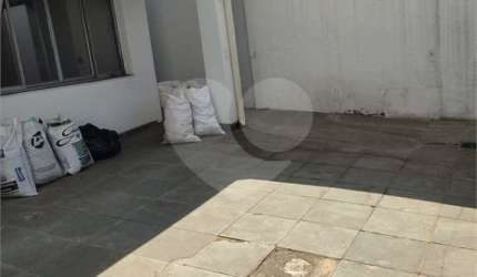 Casa térrea à venda no Carandiru