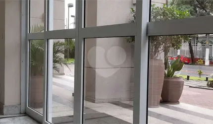 CONUNTO COMERCIAL. PARA VENDA E LOCAÇÃO