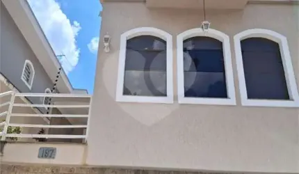 Sobrado de 155m² com 3 quartos em Jardim França