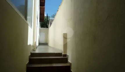 Santana casa térrea de fundos  sem garagem