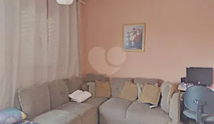 Sobrado bem localizado no bairro Vila Nova Cachoeirinha.