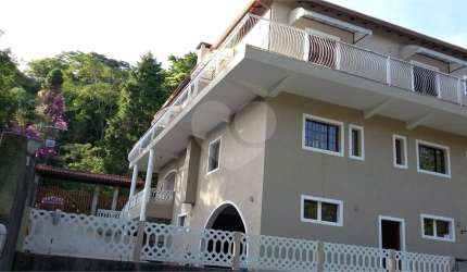 Casa em Parque Suiça  Caieiras SP