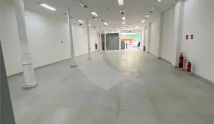 Loja comercial na Luz perto do metrô e trem