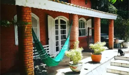 Excelente Sobrado em Condomínio Fechado na
