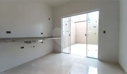 Sobrado Novo para locação com 3 Suítes na Vila Medeiros – Próximo ao Metrô Tucuruvi!