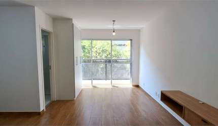 Apartamento com moveis planejados ponto para ar condicionado. Próximo ao shooping e metro Tucuruvi.