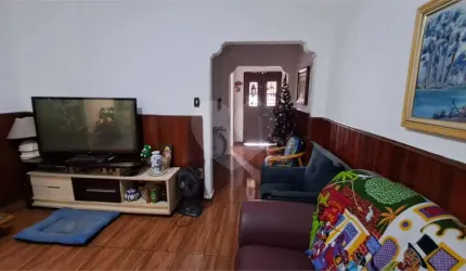 Sobrado à venda | 740 m² | 5 dormitórios (1 suíte) no Bom Retiro!