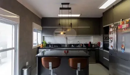 Apartamento Duplex na Vila Guilhermina ao lado do metrô