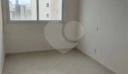 Apartamento à Venda no Centro