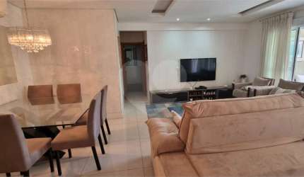 Apartamento totalmente Mobiliado na Região Santa Terezinha Imperdível,, com 3 suítes, 3 vagas de gar