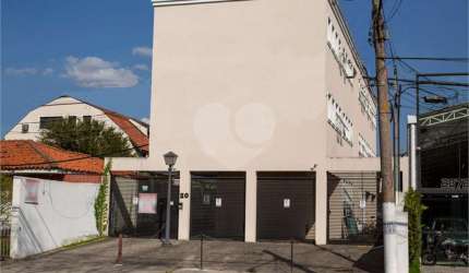 SALA COMERCIAL EM EXCELENTE LOCALIZAÇÃO E MOBILIADA