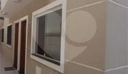 Sobrado em dondomínio fechado Vila Medeiros