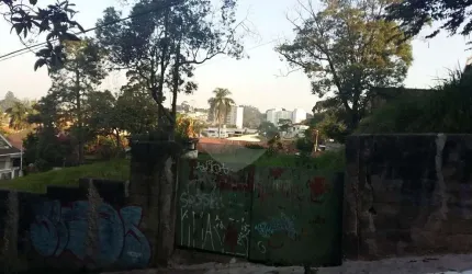 Excelente terreno para venda na Vila Albertina, limpo e murado