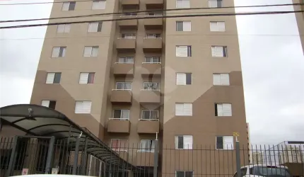 Apartamento no bairro Quitaúna, em Osasco, ótimo local, 3 dormitórios, 1 banheiro. 1 vaga de garagem
