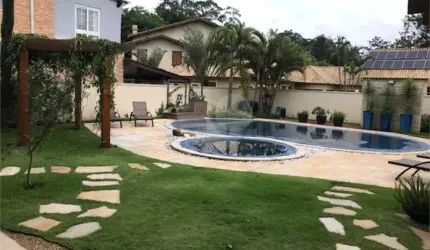 Casa de Condôminio Maravilhosa em Aldeia da Serra