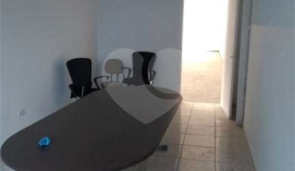 Prédio inteiro Comercial à venda em Barueri