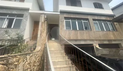 Sobrado Jardim Temembé/Vila Arnoni, 03 dormitórios, 1 suíte.