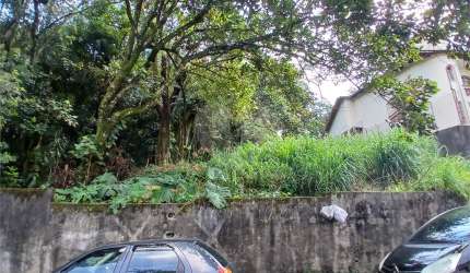 Terreno de 760m² ideal para construção de sobrado no Horto