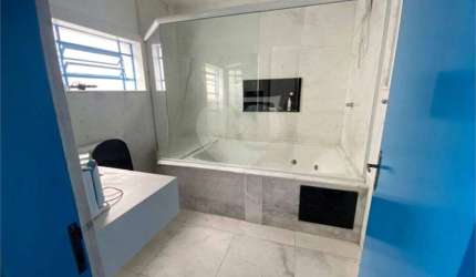 Sobrado 3 Suítes próximo ao parque do carmo