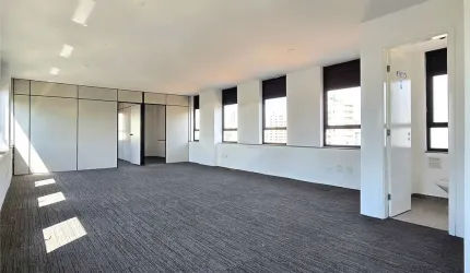 Sala comercial para locação com 3 salas 2 banheiros em Perdizes