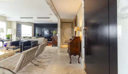 APARTAMENTO À VENDA NO ITAIM
