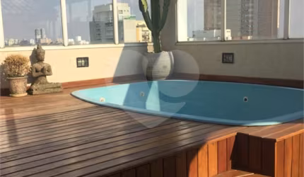 Apartamento a venda em Perdizes, com 3 quartos