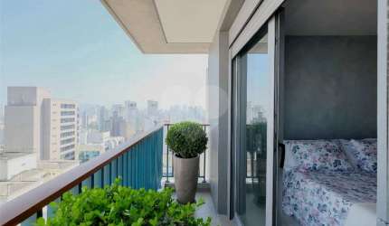 Apartamento a venda  em Moema - São Paulo