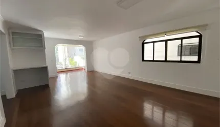 Apartamento à venda com 4 quartos 3 suítes 5 banheiros 3 vagas na Vila Madalena