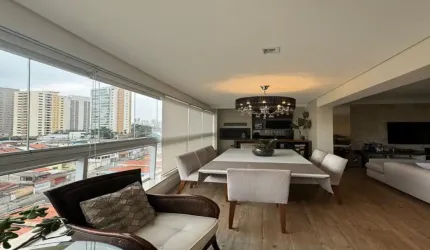 Apartamento  impecavel com varanda gourmet