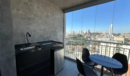 Apartamento Moderno com Suíte e Varanda ao Lado do Metrô Tucuruvi