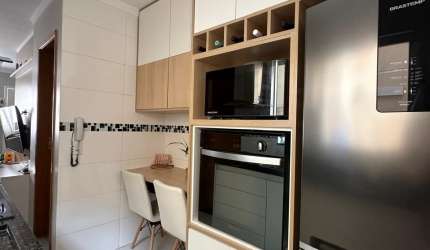 Sobrado 2 quartos sendo suítes em Santana