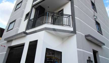 Apartamentos novos com um dormitório com ou sem vaga de garagem na Parada inglesa