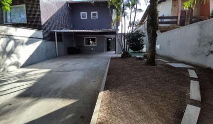 Venda sobrado com quintal px. Vila Rosalia, 3 suítes, closet, cozinha planejada, em fase de pintura