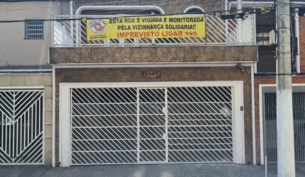 Amplo sobrado, no Bairro do Bom Retiro