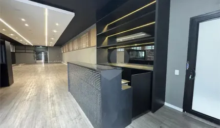 Prédio comercial para alugar na Santa Teresinha