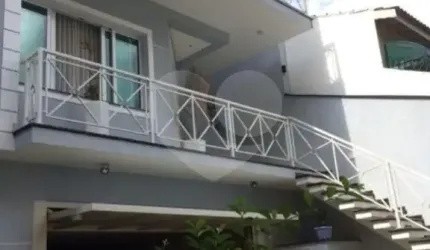 Sobrado com 4 quartos no TREMEMBÉ