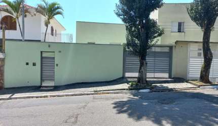 Alto do Mandaqui  Sobrado à venda com 3 Dormitórios sendo 1 Suíte 2 vagas de garagem lavabo ótima sala cozinha americana Casa semi novo em uma localização muito boa, em rua larga e tranquila!