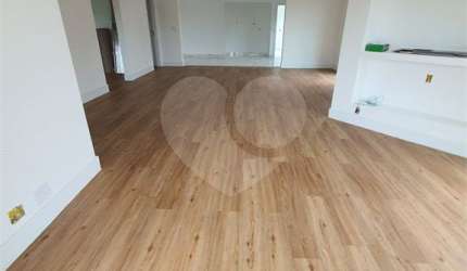 Lindo Apartamento de um por andar no Mandaqui de 200m2