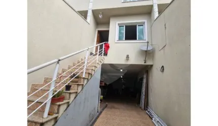 Excelente Sobrado no Limão