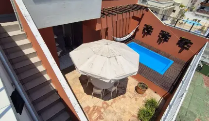 Cobertura Duplex na Praia do Tombo - Guarujá | Pronto para Morar!