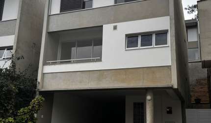Casa em Condomínio Fechado – Venda ou Locação!