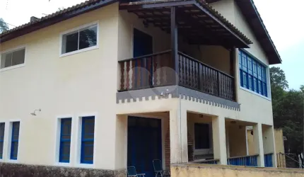 Sobrado a venda Mairiporã Condominio Fechado  3 quartos 3 suítes 4 banheiros 7 vagas