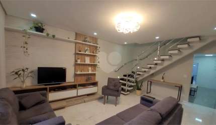 Imóvel Seminovo com Acabamento Moderno e de Primeira Linha na Vila Gustavo