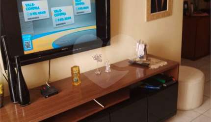 Apartamento para venda na Enseada - Guarujá. Reformado,  mobiliado e com  1 vaga