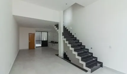 Sobrado Jardim França 3 dormitórios, 1 suíte, 3 vagas