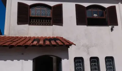 Sobrado 3 dormitórios 1 suíte, 7 vagas no Horto Florestal