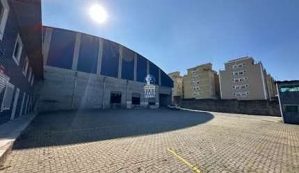 Galpão para locação em Guarulhos. Jd. Silvestre. Área de 6.000 mil m², com 3.200 m² construção