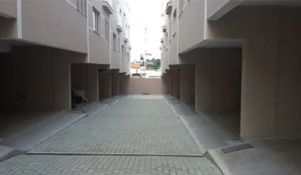 condominio com churrasqueira, area gourmet.