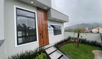 Casa com 4 Dormitórios e Churrasqueira – Lisboa III, Forquilhas – São José/SC